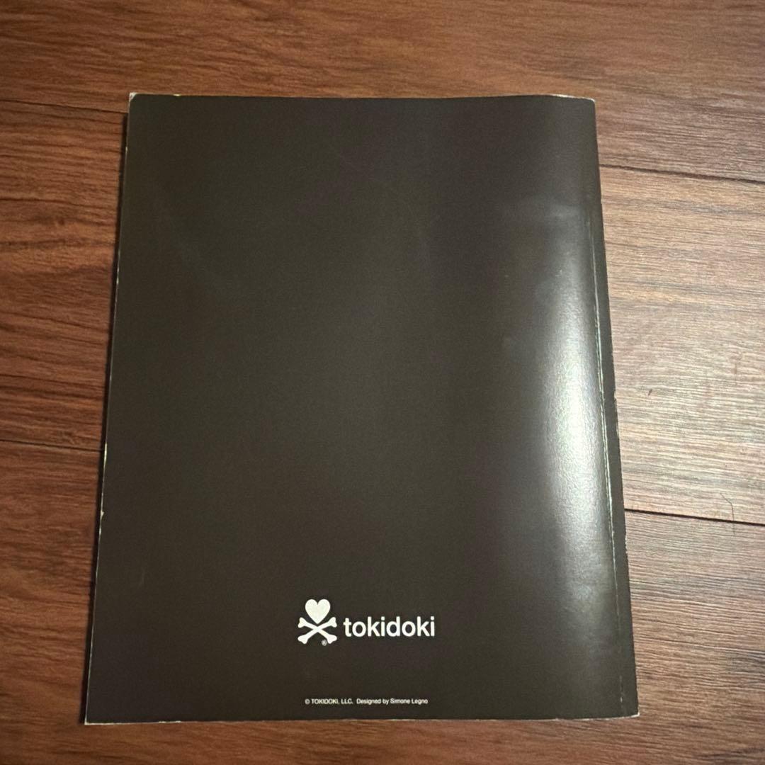 tokidoki 本　洋書