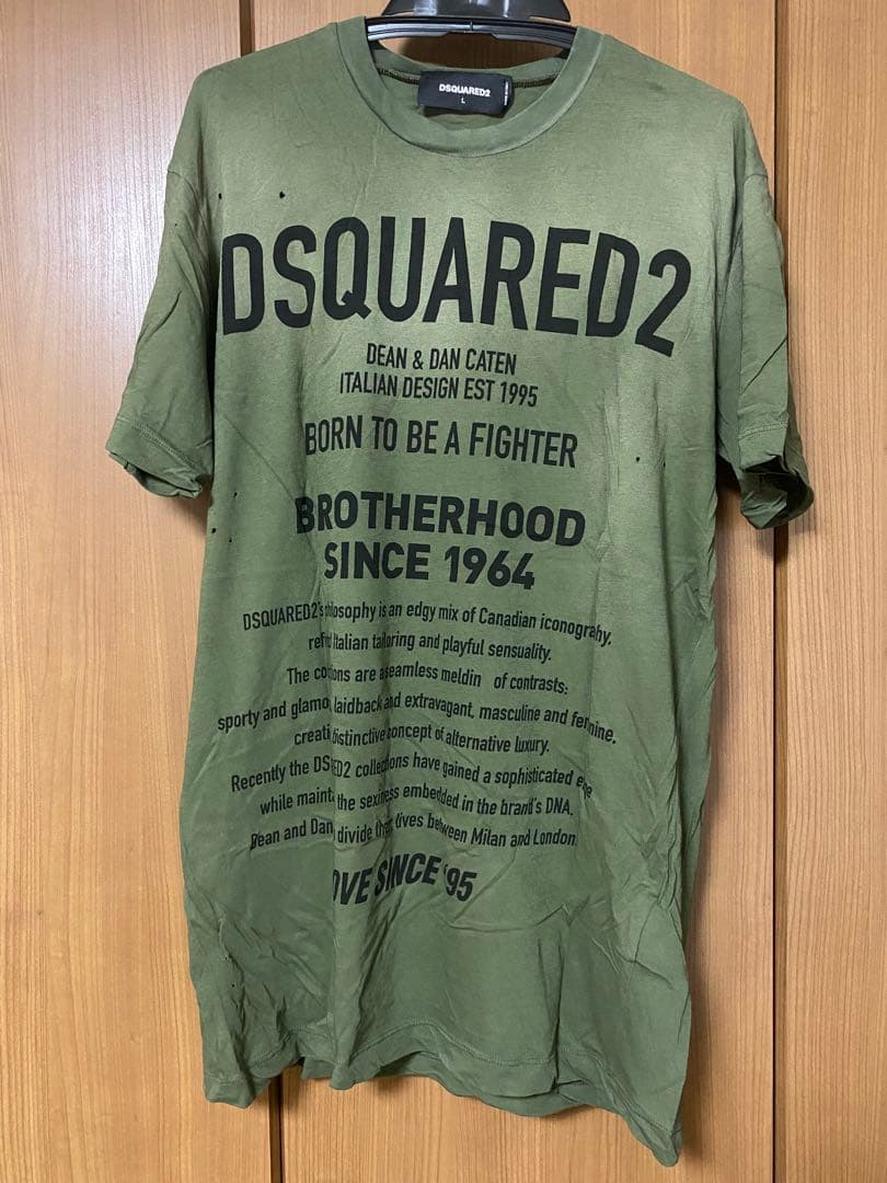 11 blue　DSQUARED2 Tシャツ　カーキ