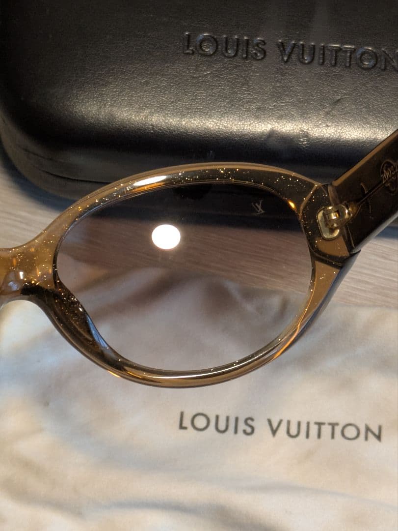 Louis Vuitton ラウンド型サングラス　z0032e