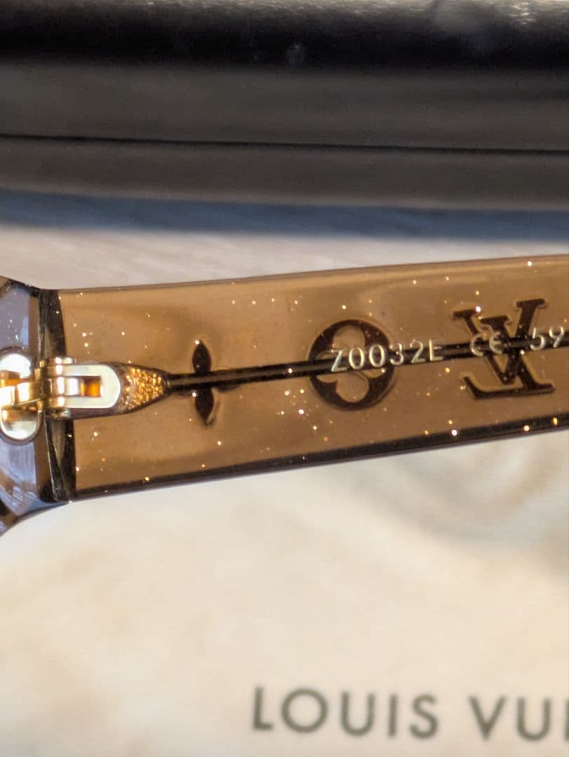 Louis Vuitton ラウンド型サングラス　z0032e