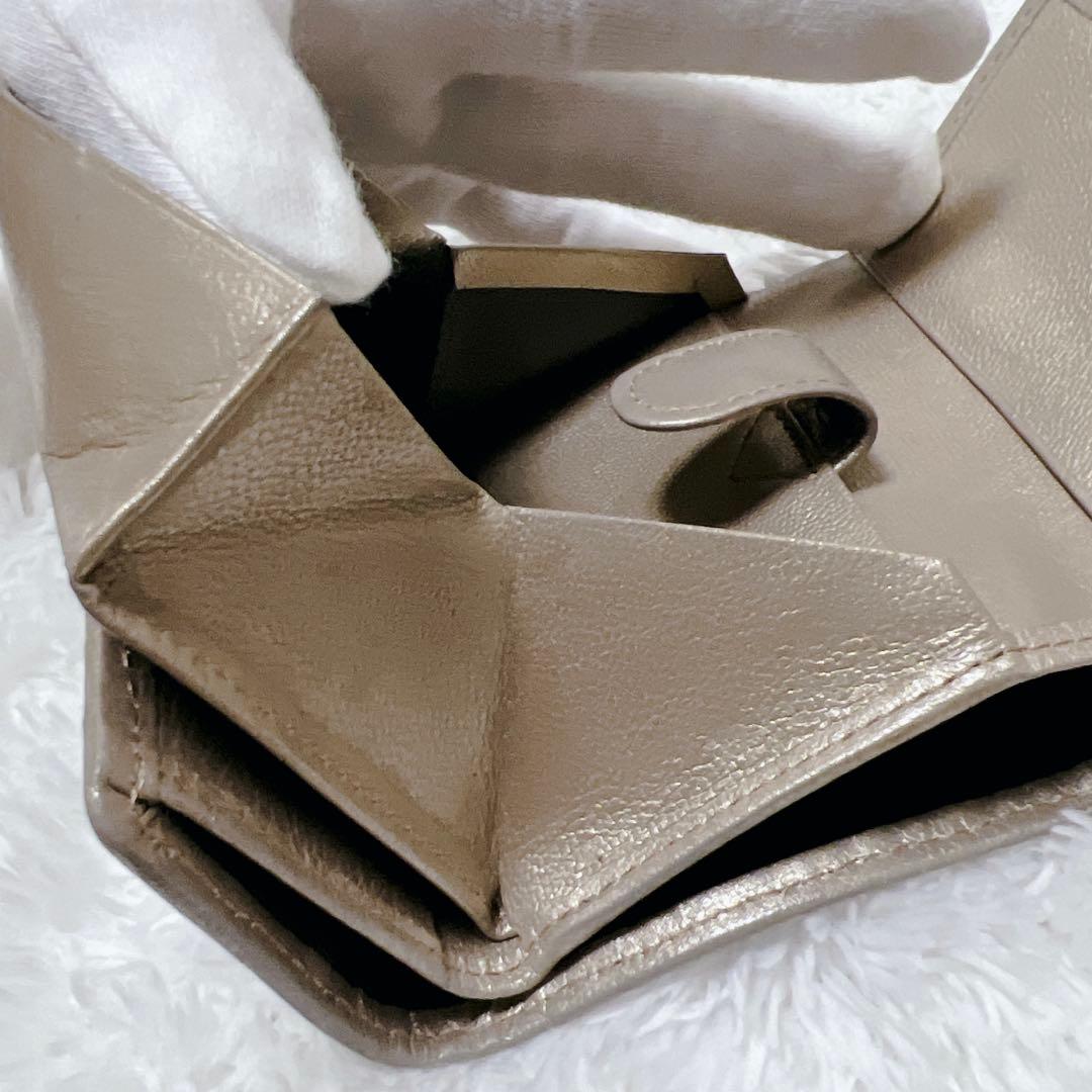 美品✨HIROKO HAYASHI ジラソーレ　ミニ財布　コンパクト　ゴールド