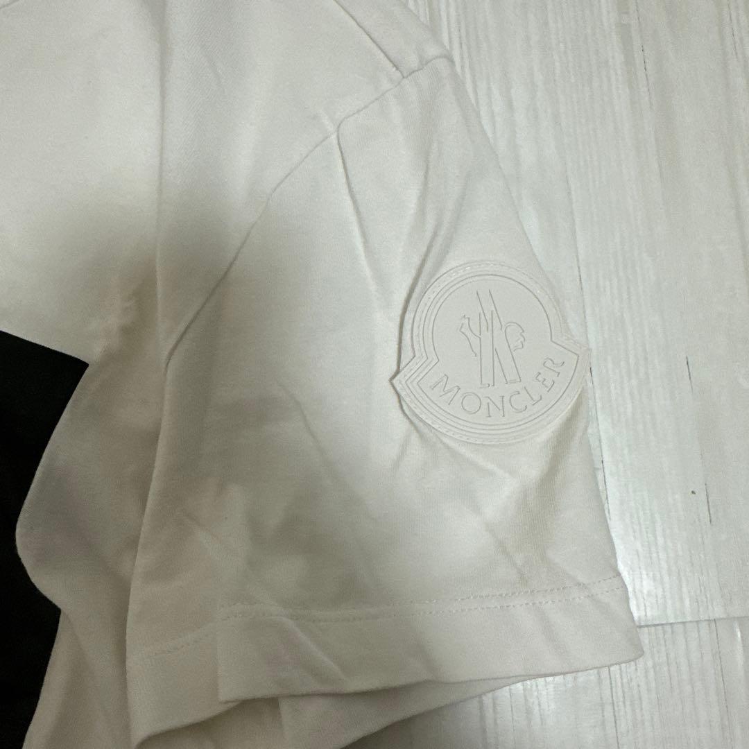 希少❗️MONCLER ロゴプリント Tシャツ ホワイト　モンクレール　Mサイズ