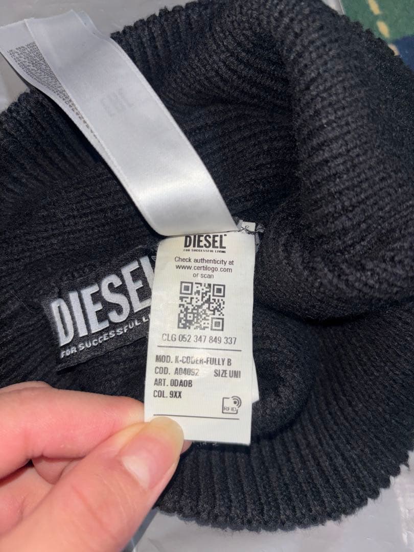 DIESEL 黒 ニット帽