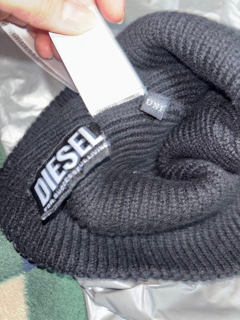 DIESEL 黒 ニット帽