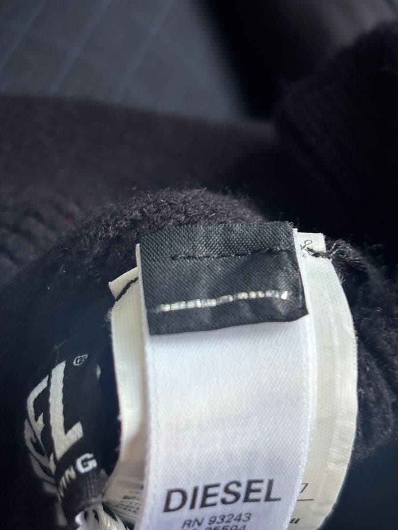 DIESEL 黒 ニット帽