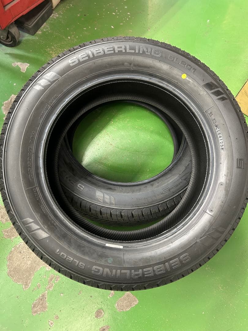 215/60R17 2本　ほぼ新品　処分