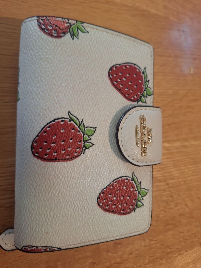 COACH　ストロベリー　財布　us