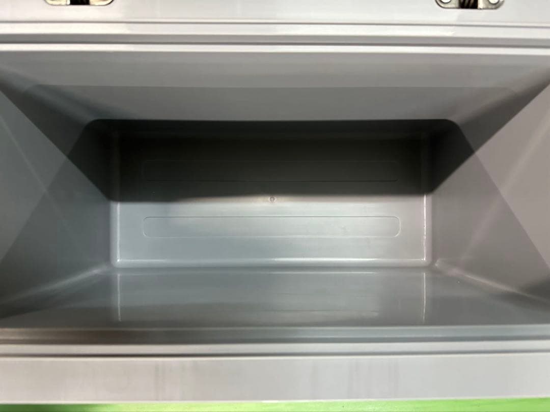 車載冷蔵庫12L -16℃～20℃ 12V/24V車に対応 AC/DC電源対応