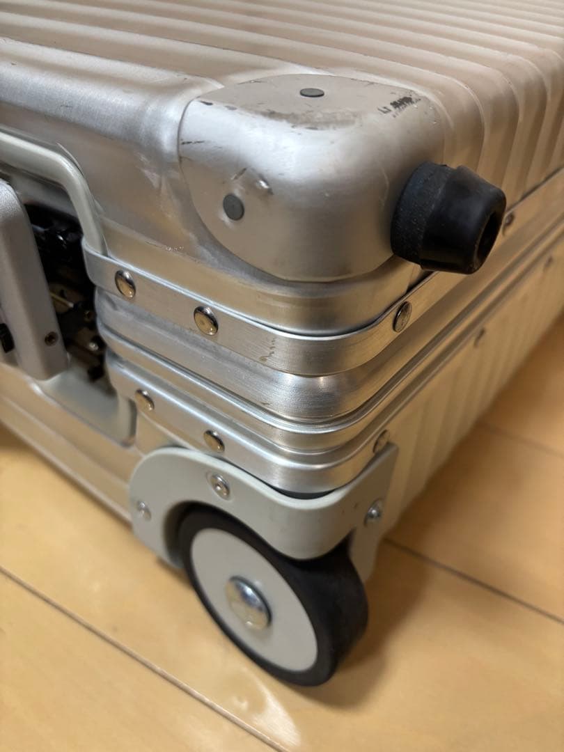 かいちよ【美品】RIMOWA OPAL 機内持ち込みサイズ