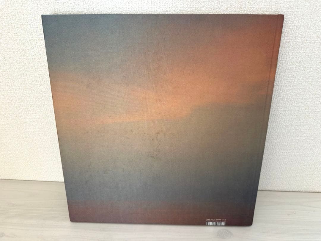 展示品✴︎Mat Hennek: Sounds of Spheres✴︎写真集✴︎自然