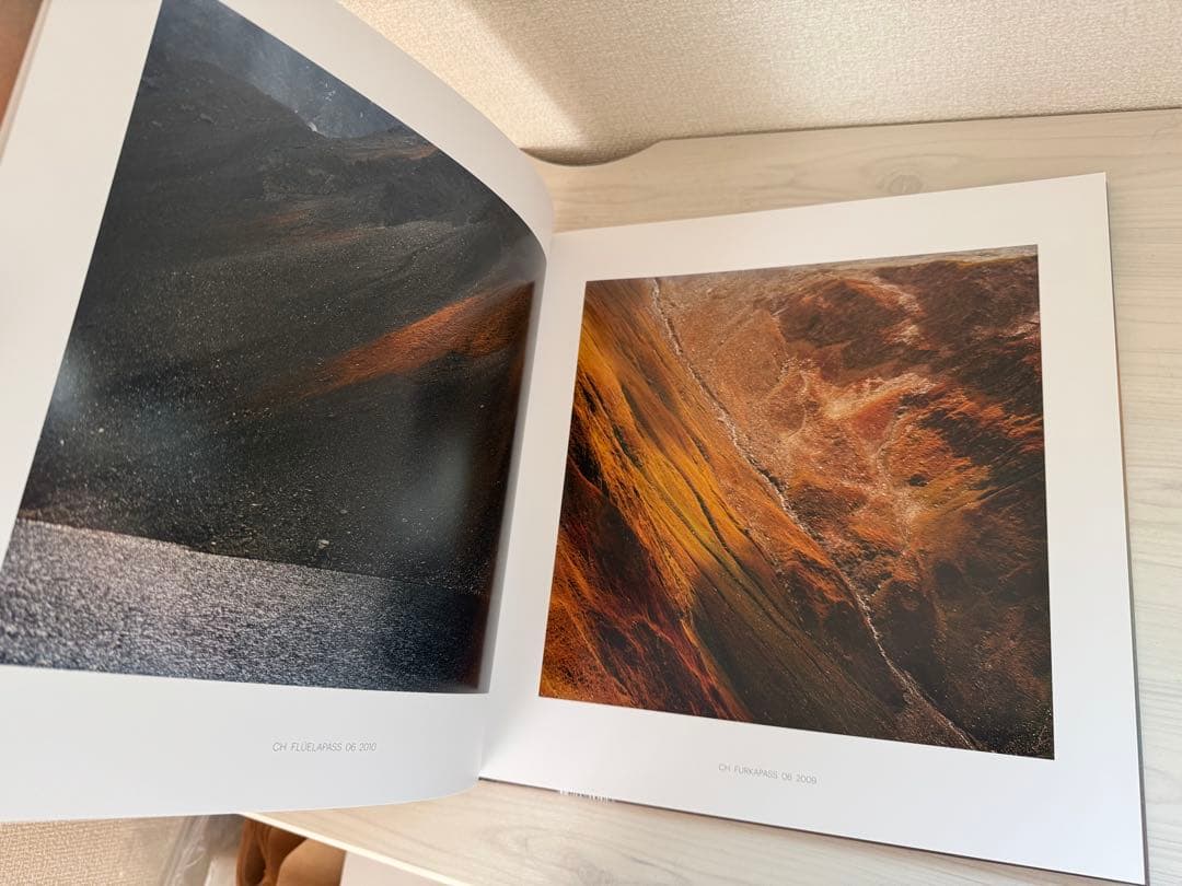 展示品✴︎Mat Hennek: Sounds of Spheres✴︎写真集✴︎自然