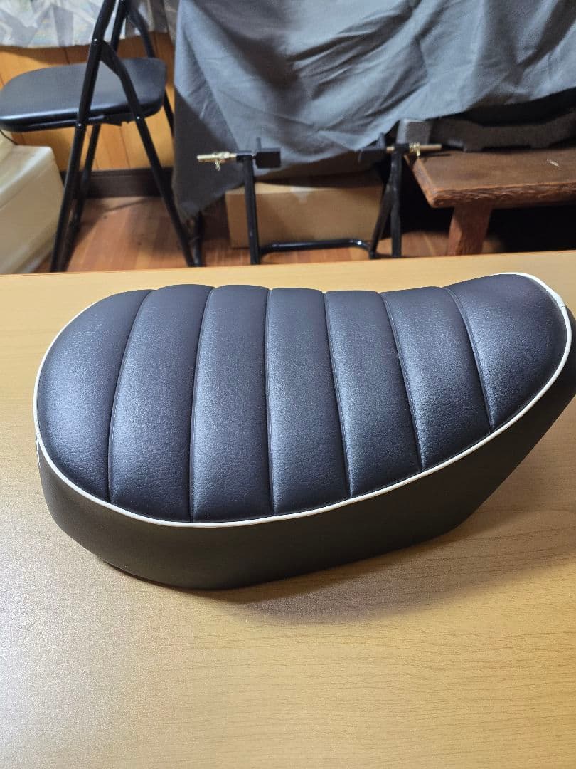 モンキー１2５ 純正シート