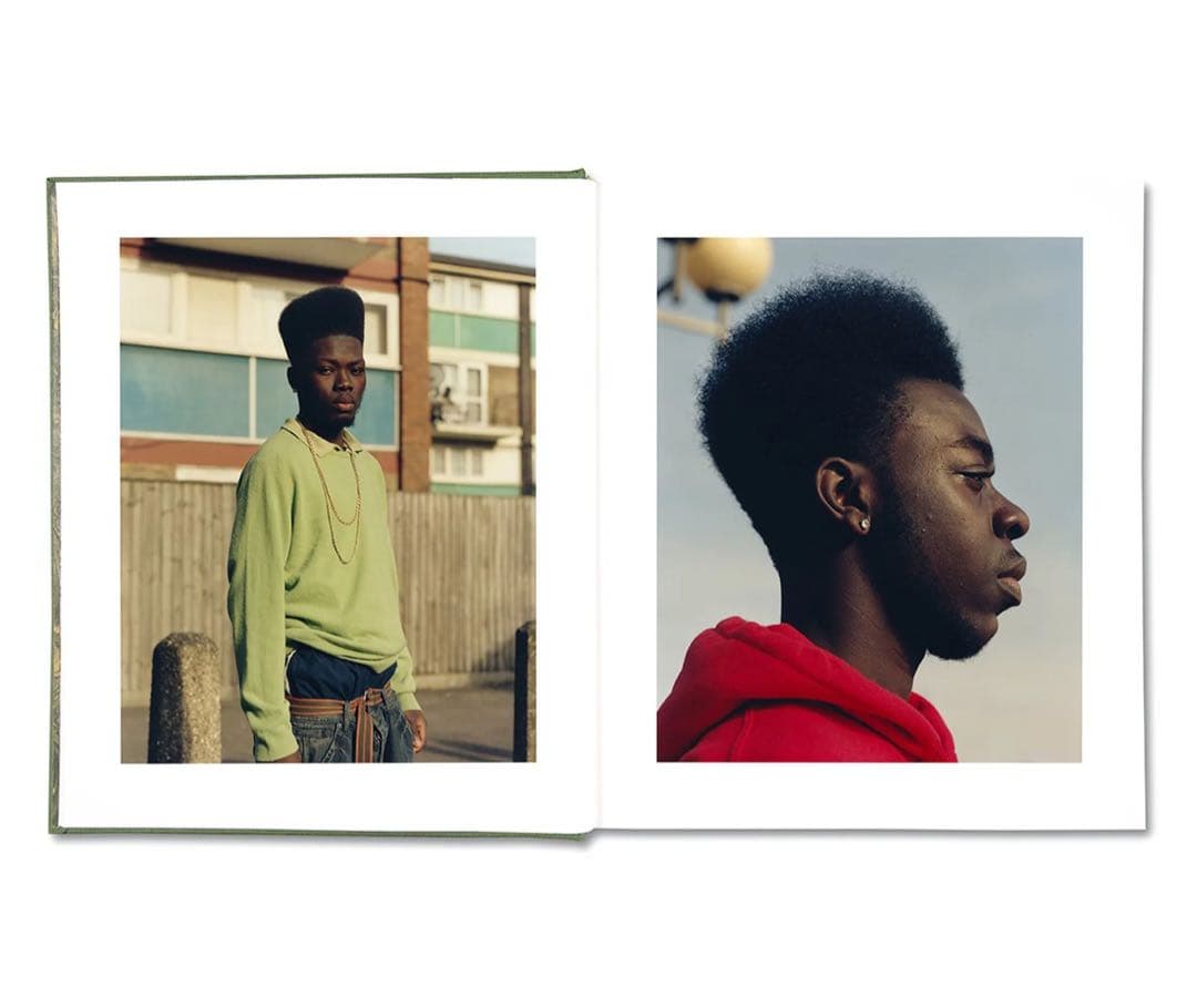 サイン本 THE BRITISH ISLES Jamie Hawkesworth