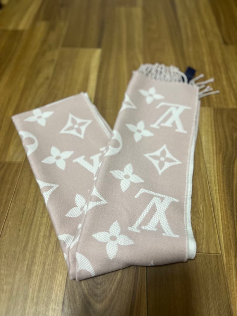 Louis Vuitton ピンク マフラー