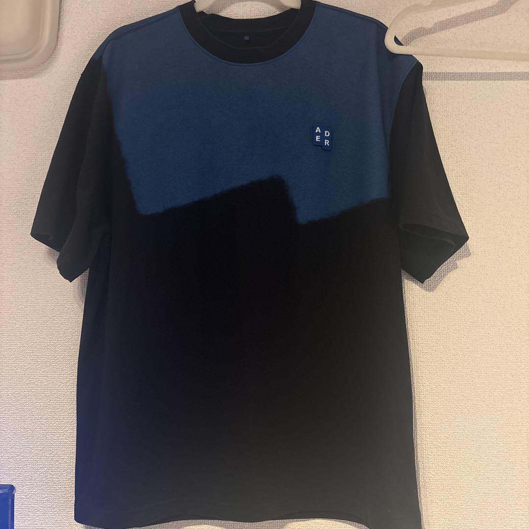 adererror tシャツ
