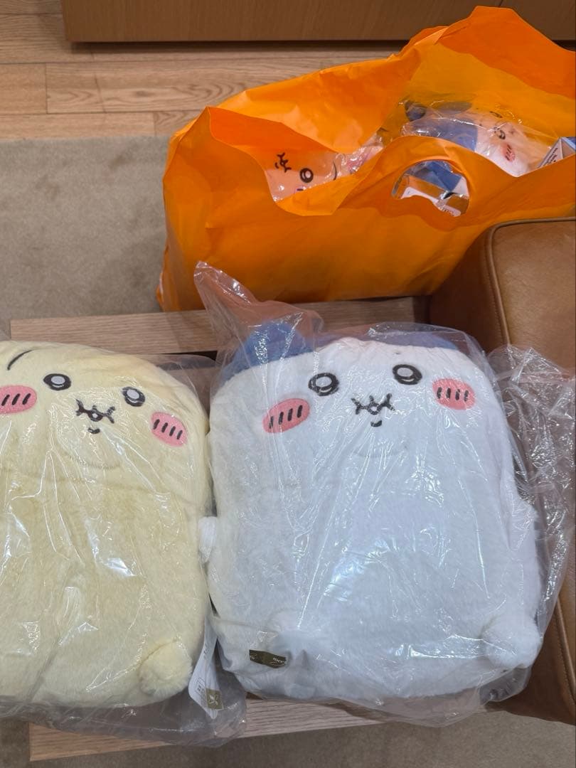 ちいかわ 重め！ぼっちゃり抱っこぬいぐるみ ハチワレ ぽっちゃり
