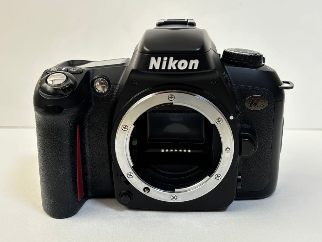フィルム一眼レフ Nikon U2 ブラック 28-80mmレンズ付き