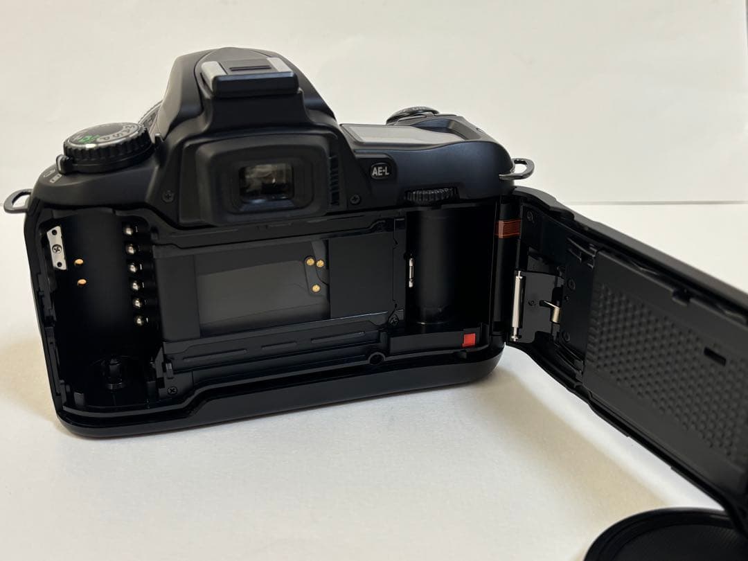 フィルム一眼レフ Nikon U2 ブラック 28-80mmレンズ付き