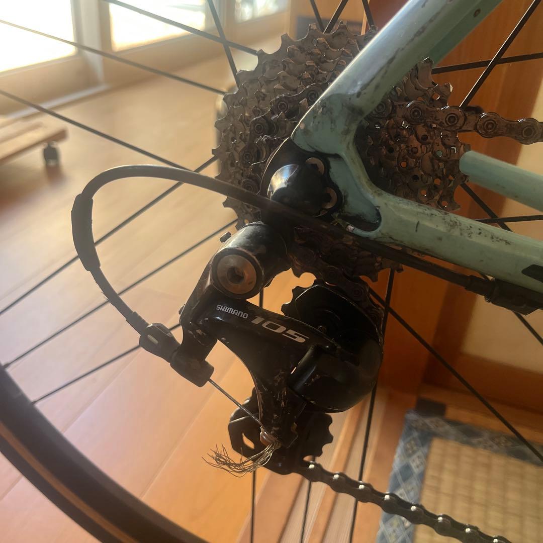 Bianchi SEMPRE PRO 105 2018 カーボン　ロードバイク
