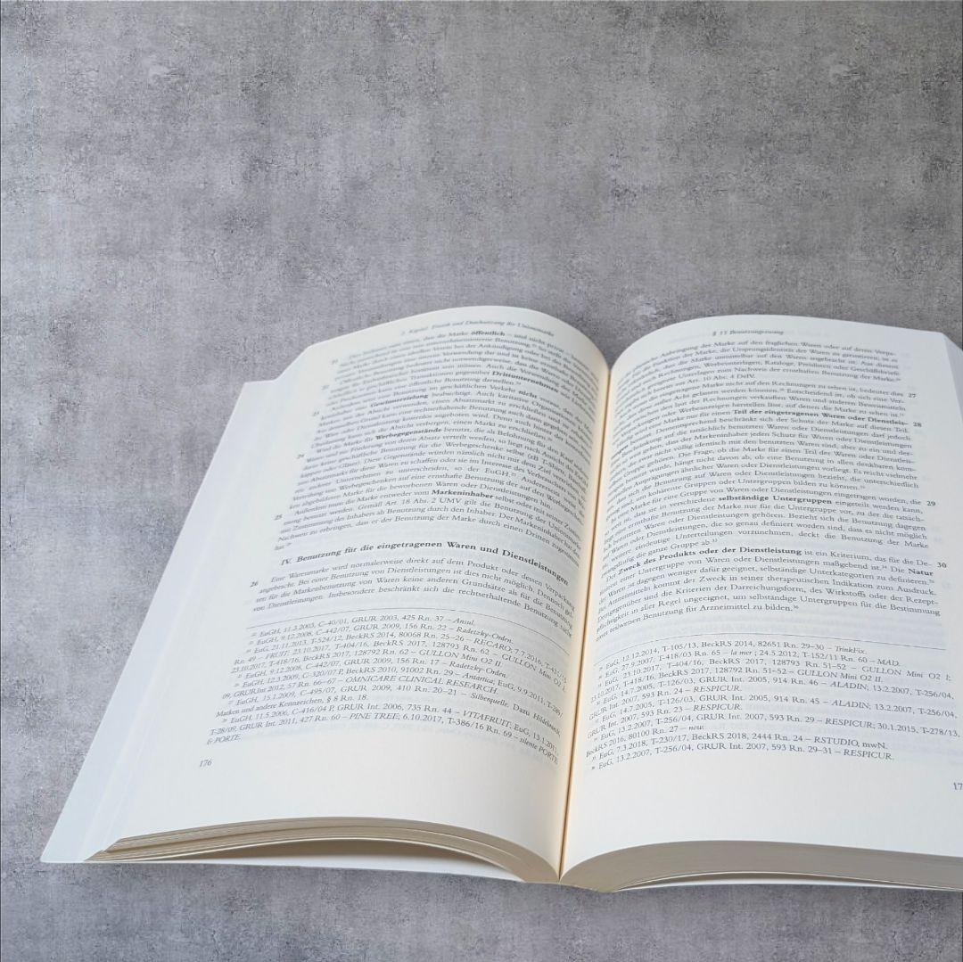 【美品✨】 外国語 ドイツ語 洋書 おしゃれ インテリア　本