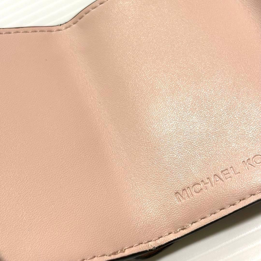 ⭐︎ 【お買い得商品】かわいい♡マイケルコース 3つ折り財布　ホワイトピンク