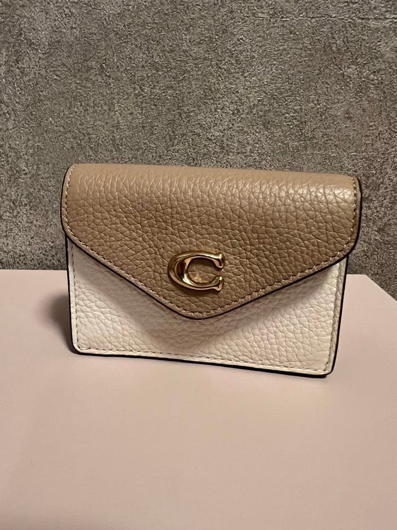 【値下げ！】COACH ベージュ レザー 名刺入れ　定期入れ　カードケース