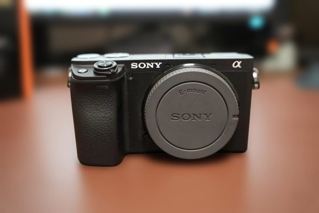 SONY α6400 カメラ（シャッター数約 66枚 高速SDカード付き）