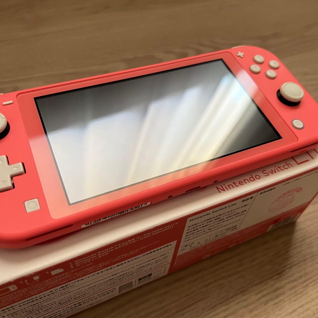 【美品】ニンテンドースイッチライト　ピンク