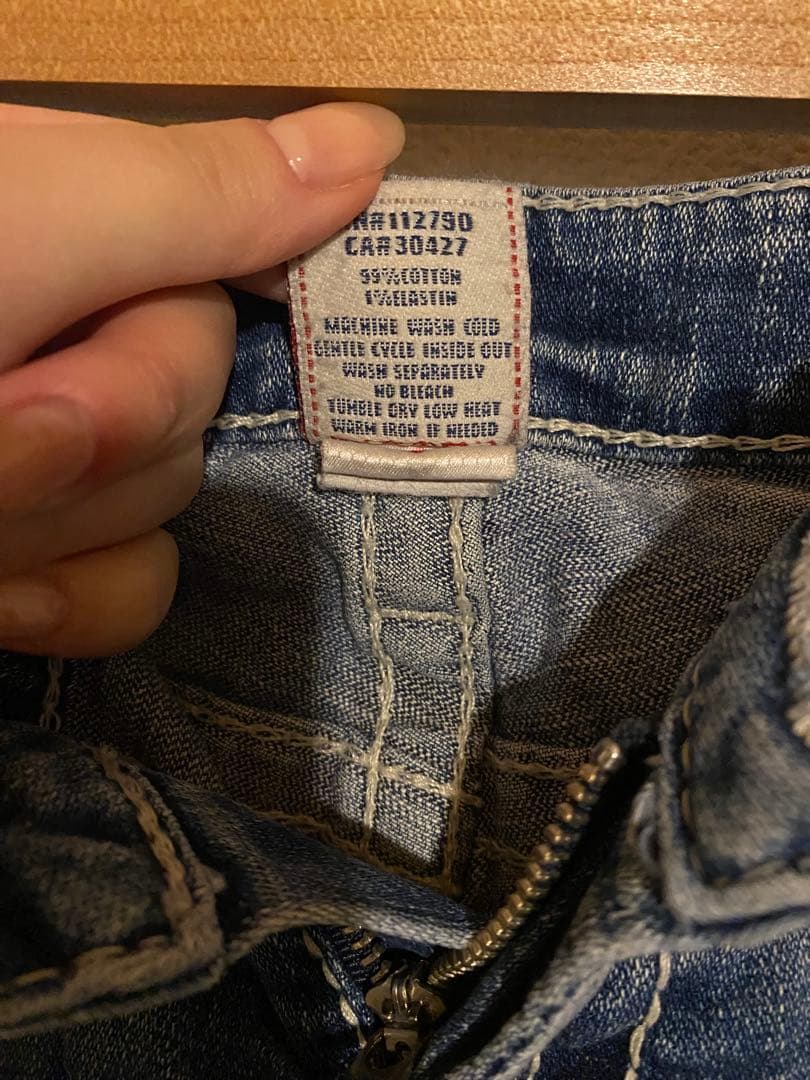 True Religion ローライズデニム