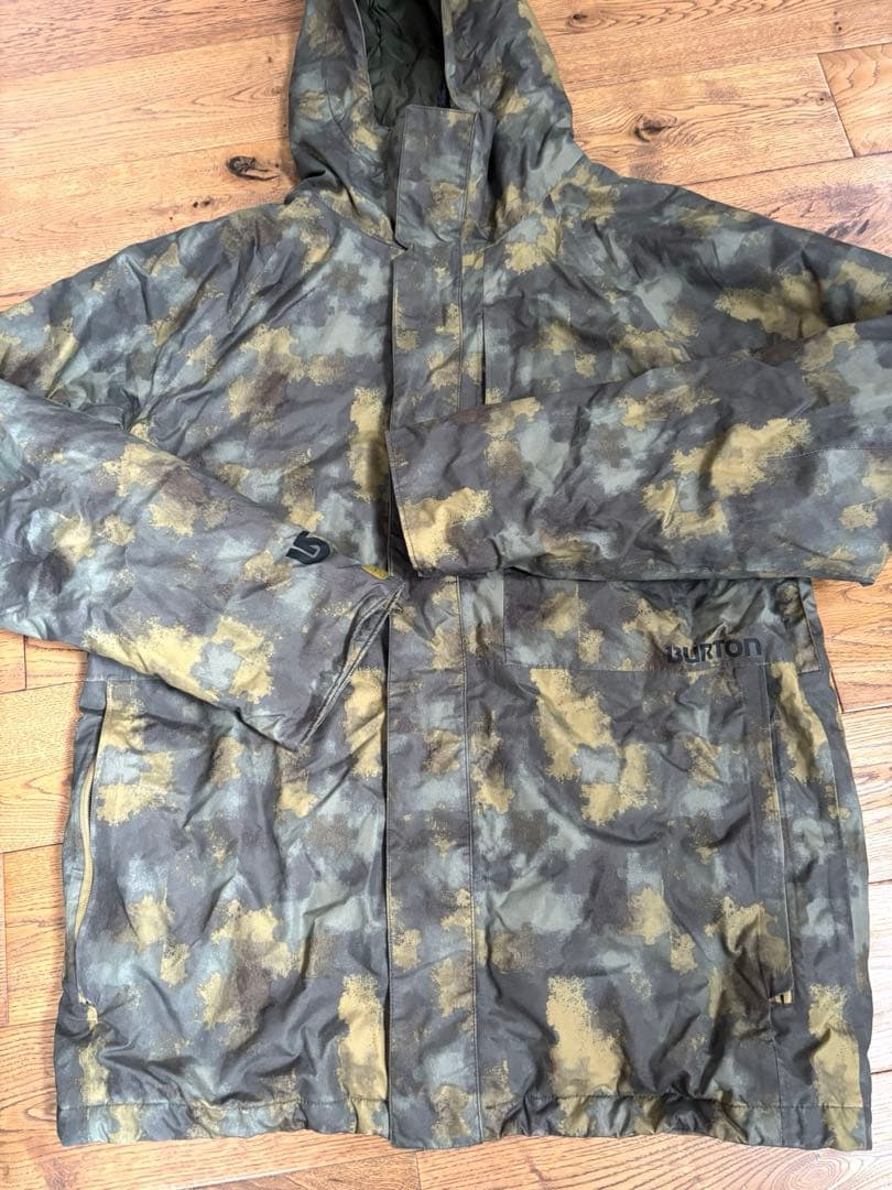 Burton スノーボードジャケット カモフラージュ
