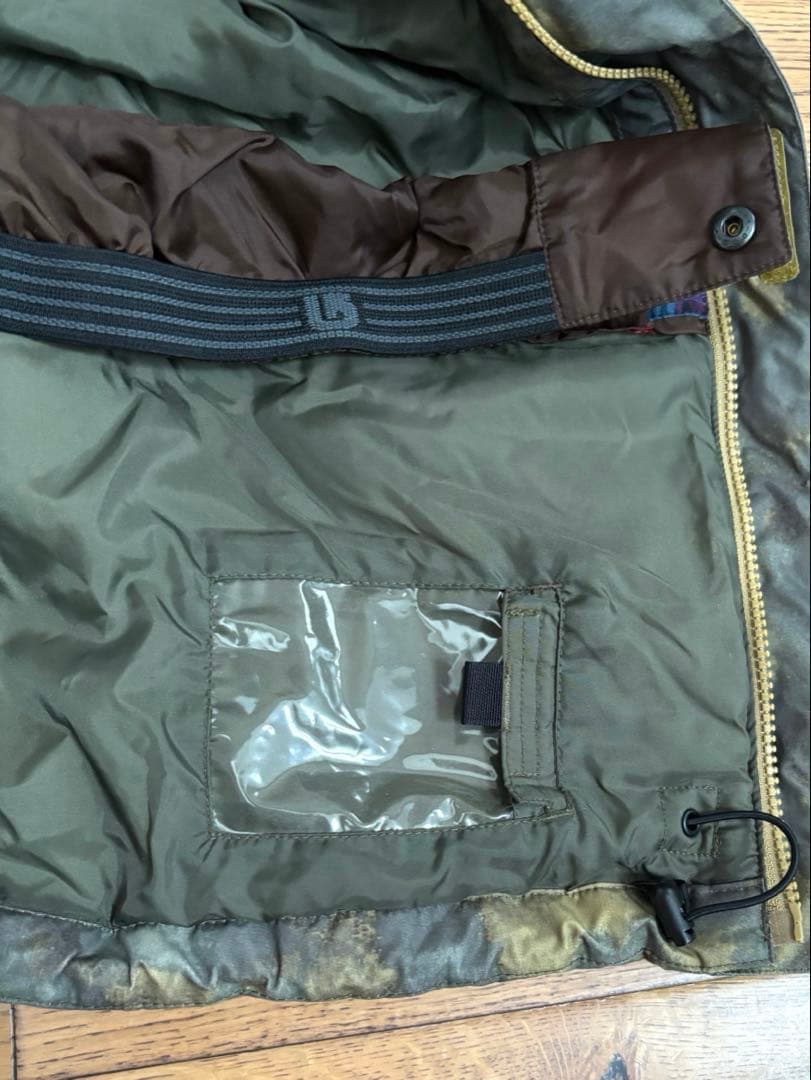 Burton スノーボードジャケット カモフラージュ