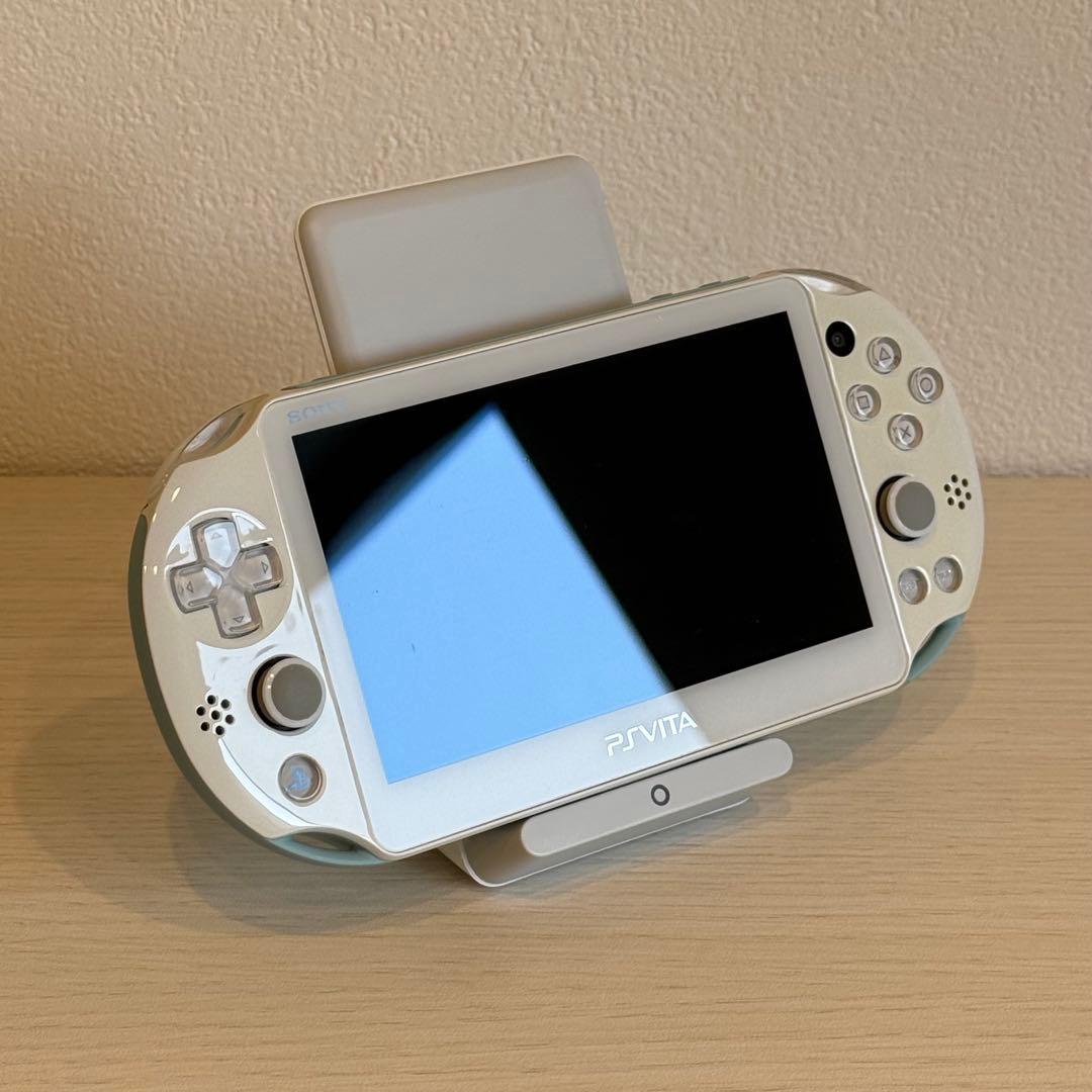 PSVITA PCH-2000 ライトブルー/ホワイト 3-066