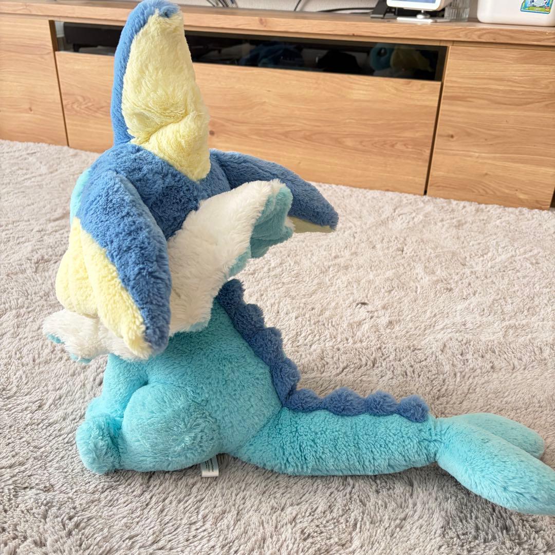 ポケモンセンター　ふわふわ抱きぬいぐるみ シャワーズ