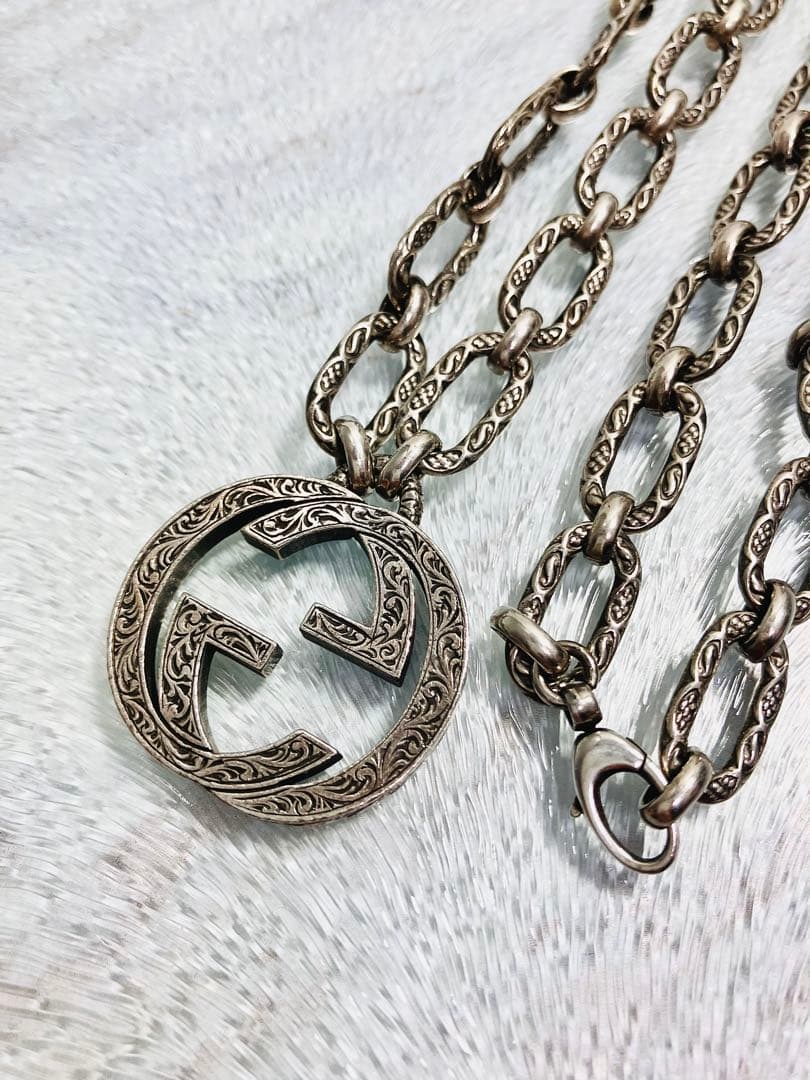 【超美品】GUCCI WGロゴ ネックレス アラベスク 男女兼用　SV925