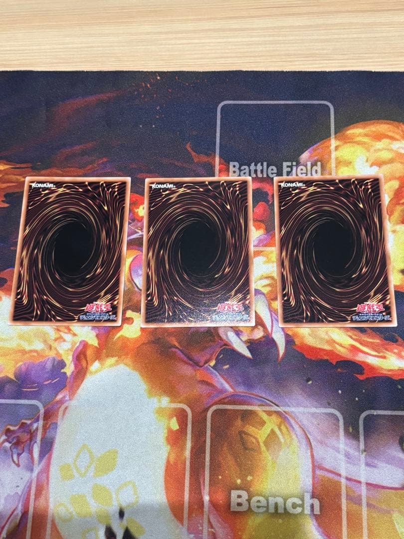 遊戯王　閃刀起動エンゲージ　クオシク（うち2枚イラスト違い）
