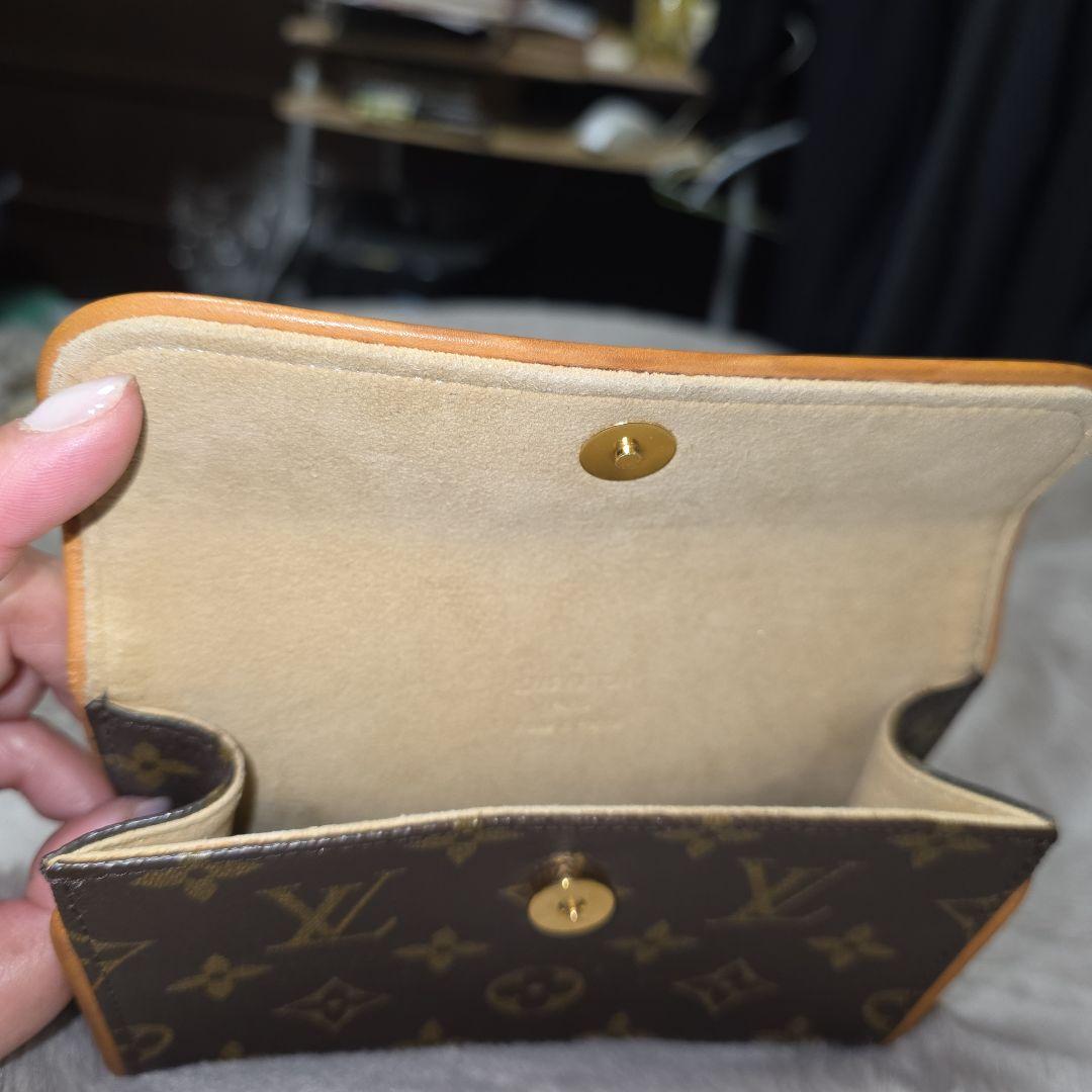 Louis Vuitton モノグラム フロランティーヌ