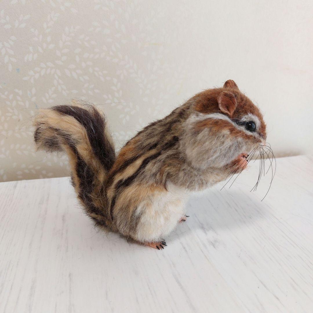 羊毛フェルト　シマリス