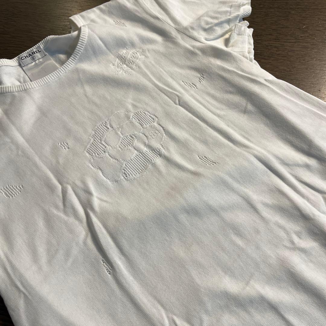 CHANEL ホワイト Tシャツ 花柄刺繍