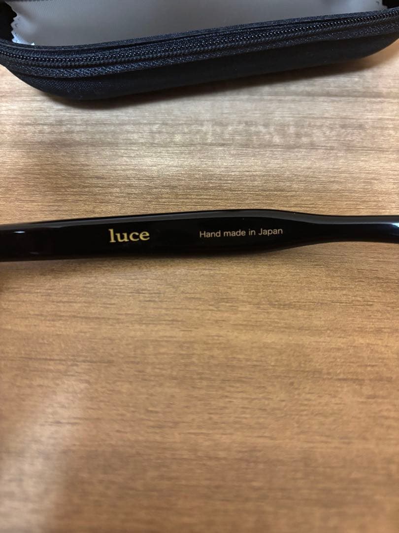 アンクラウドUNCROWD luce 調光レンズ サングラス　ケース付き