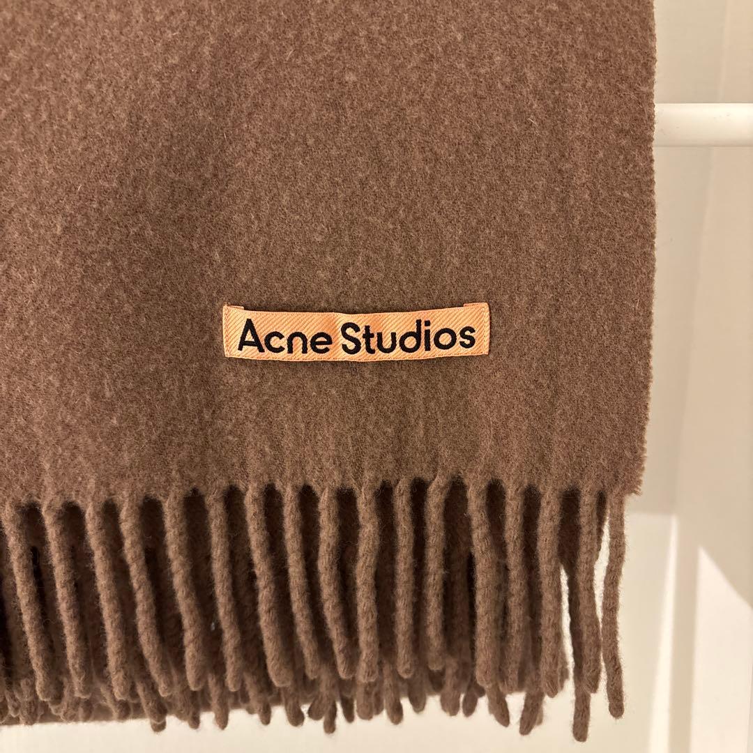 【年内処分】Acne Studios マフラー　キャメル