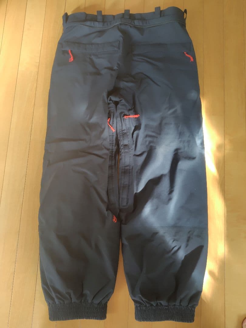 ボルコム スノーボード パンツ ゴアテックス