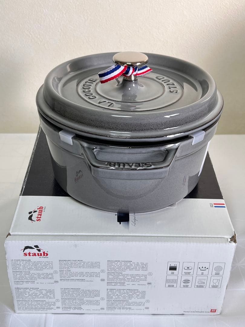 【新品未使用】staubストウブ ココットラウンド20cm グラファイトグレー