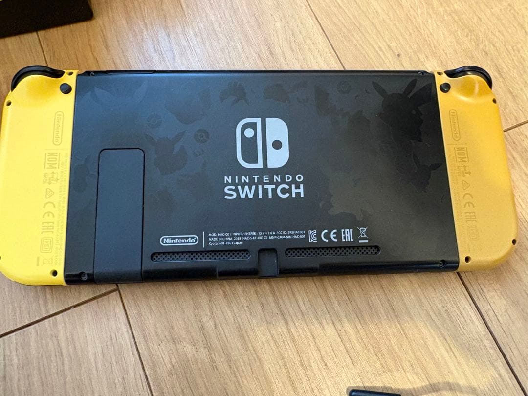 藤*認様 Nintendo Switch ピカチュウ・イーブイデザイン