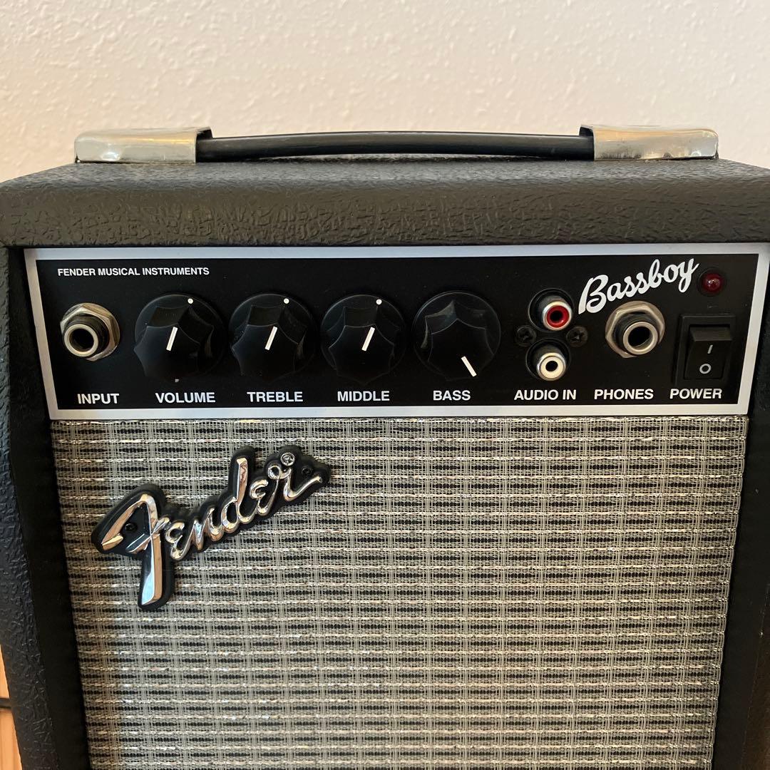 ベース用アンプ　Fender Japan BASSBOY