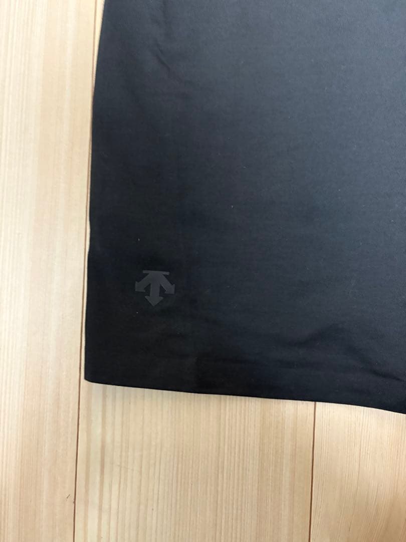 デサントオルテライン Tシャツ