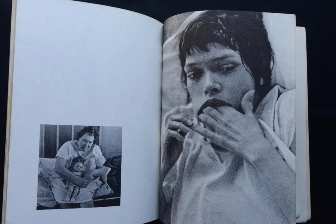 【Richard Avedon：Nothing Personal】1965年初版