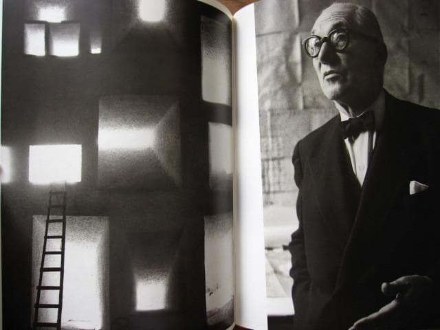 77 STRANGE SENSATION　Rene Burri　限定3000部