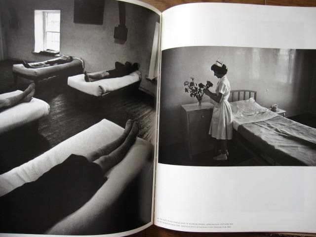 77 STRANGE SENSATION　Rene Burri　限定3000部