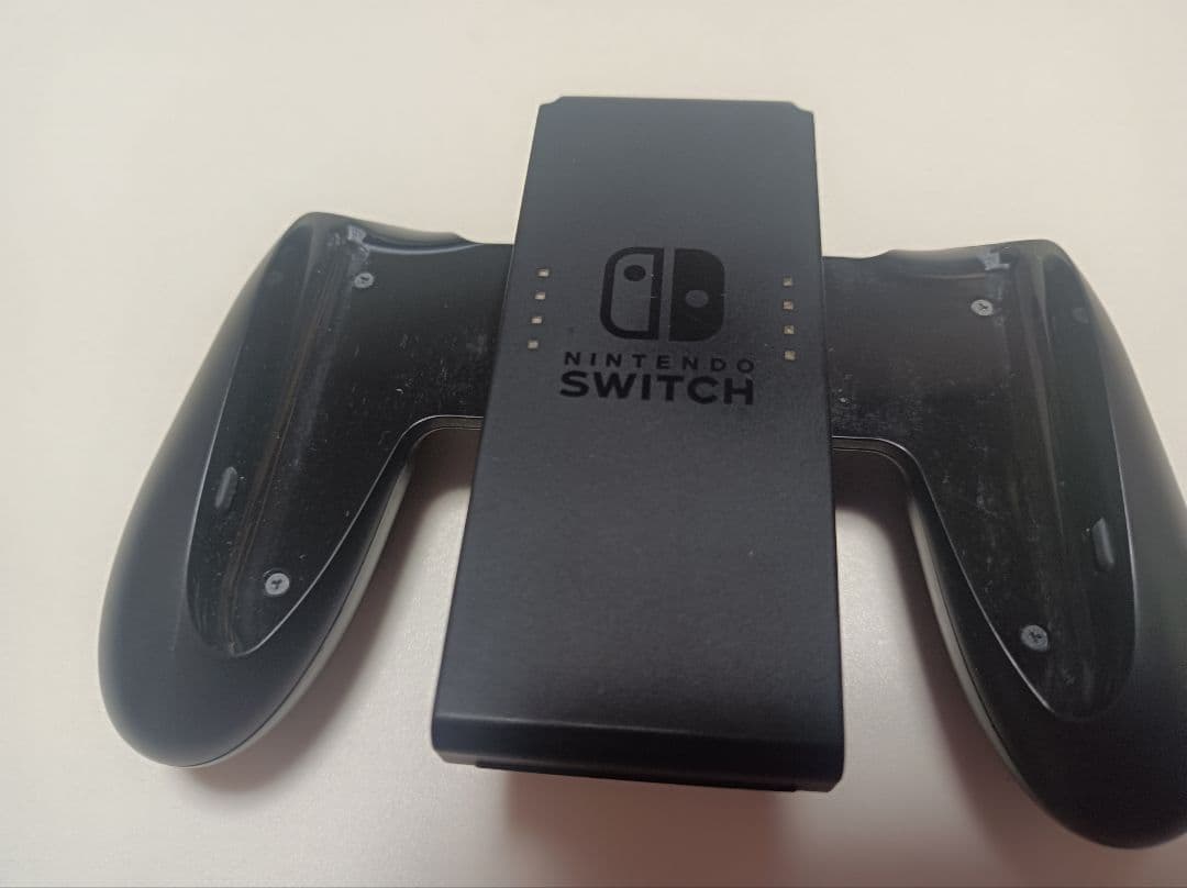 Nintendo Switch グレー 本体 Joy-Con無し