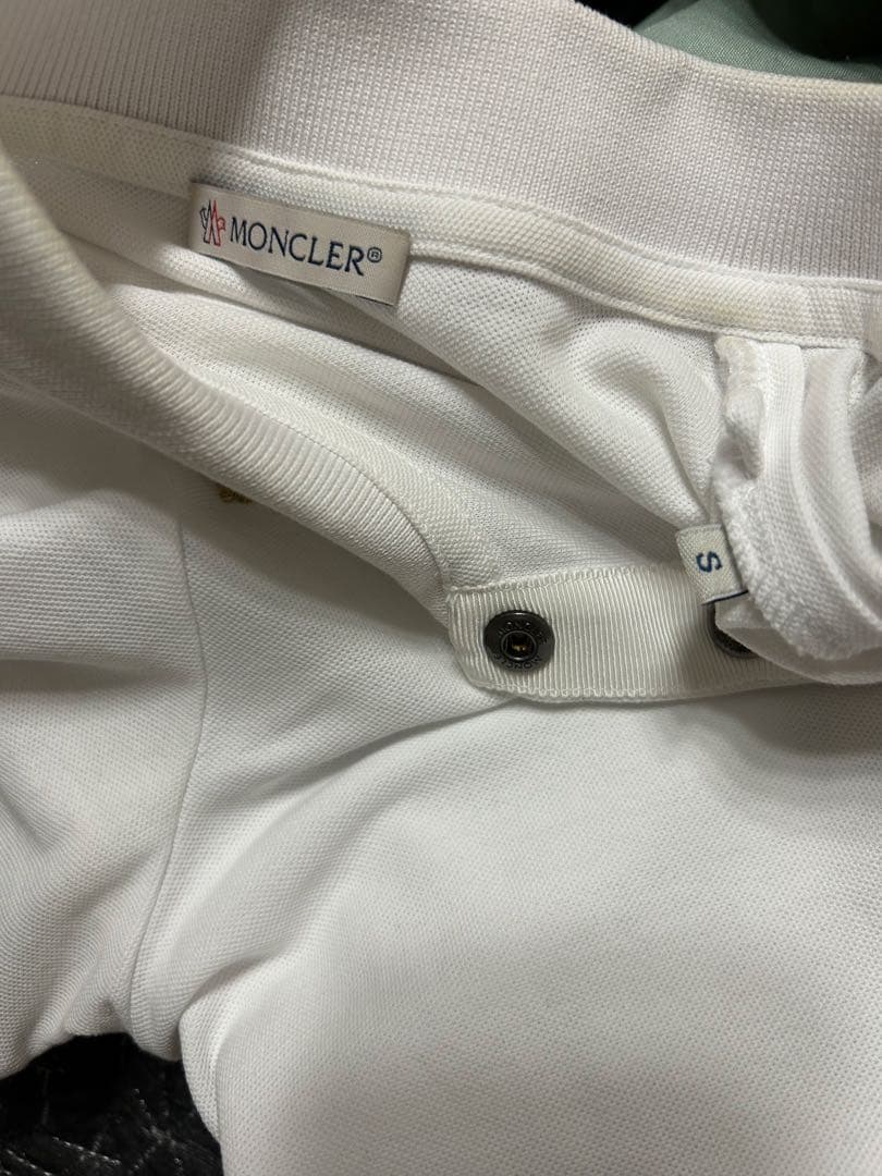 【極美品希少】 MONCLER モンクレール 白 ポロシャツ 刺繍ロゴ